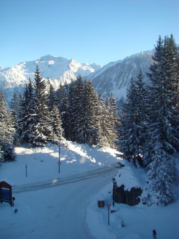 Hotel Les Ducs De Savoie Courchevel Exterior foto
